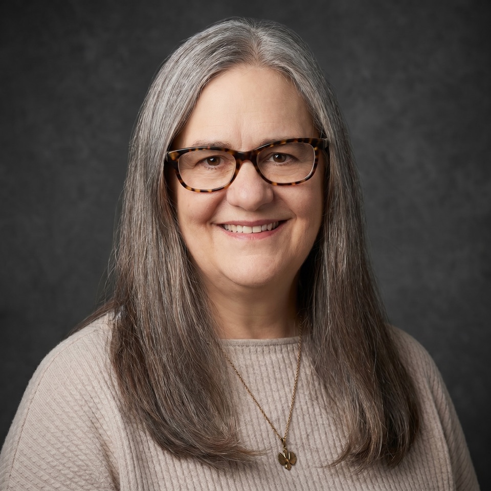 Vicki James headshot